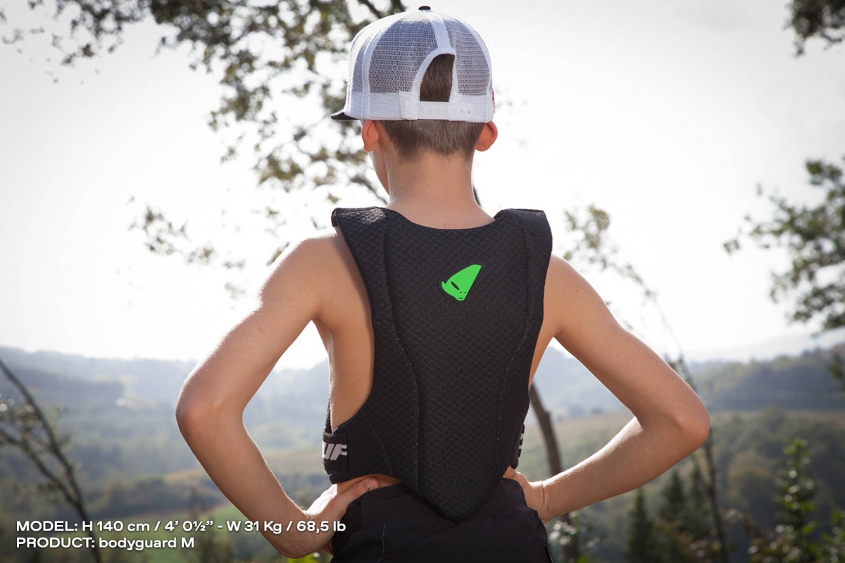 E-bike Centurion mini Kid BV4 Chest Protector for kids - Chest protectors - BS05054-K - Ufo Plast